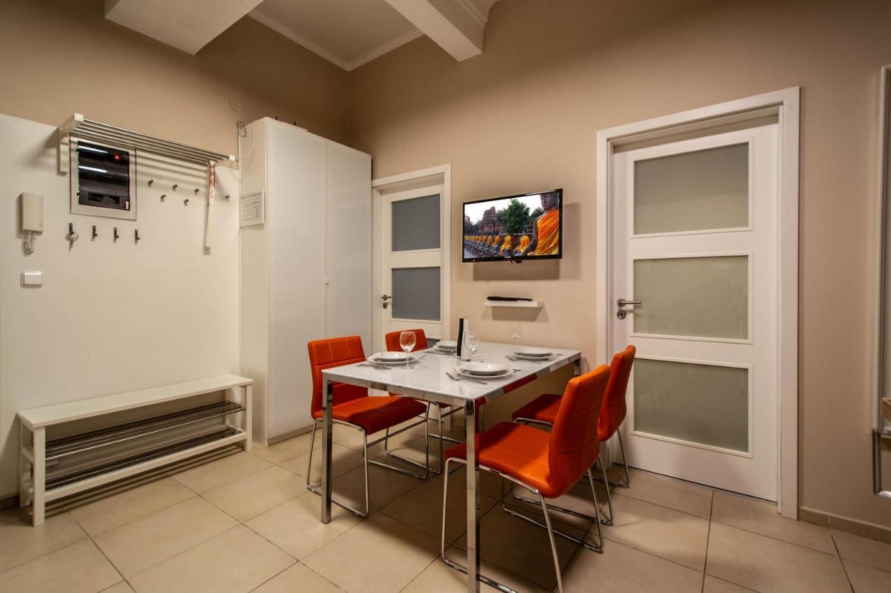 Design Apartment By Ruterra ปราก ภายนอก รูปภาพ